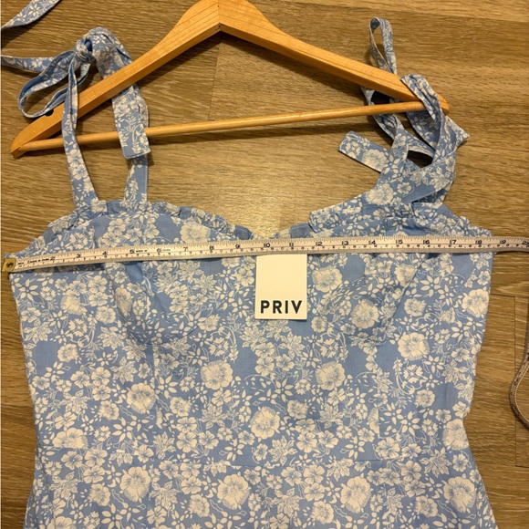 NWT PRIV Floral Blue & White Maxi Dress - Picture 9 of 13